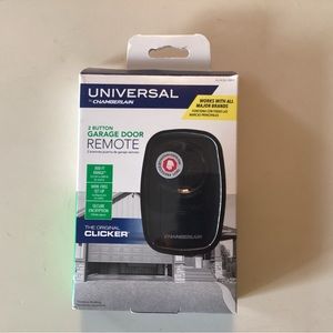 CHAMBERLAIN - universal Garage Door Opener, new and unused